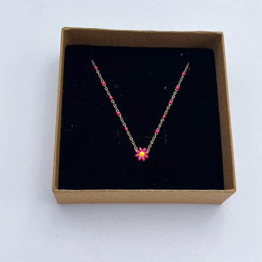 GOLD PINK DAISY NECKLACE