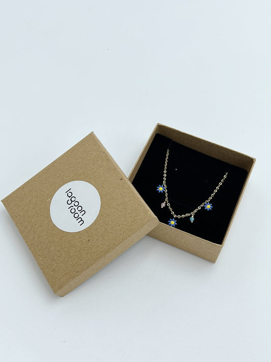 GOLD DARK BLUE DAISIES NECKLACE