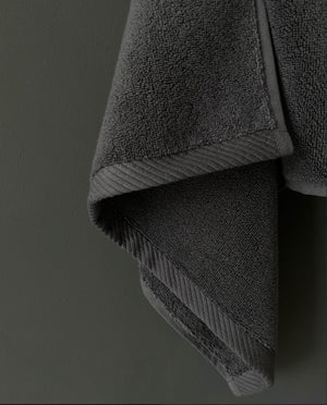 ASANA ZERO TWIST TOWEL 600 GRAY