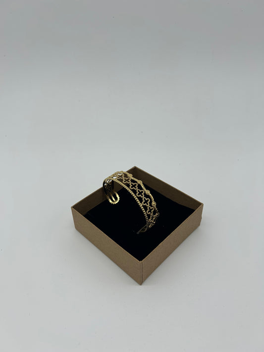 GOLD RIGID BRACELET