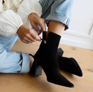 PAOLA ANKLE BOOT  BLACK SUEDE HEEL 7CM