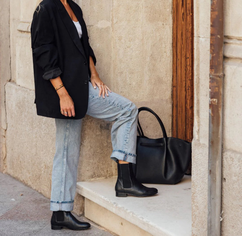 GOMIS BLACK LEATHER BOOT WITH 3CM HEEL