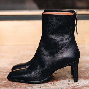 JIMENA ANKLE BOOT  BLACK LEATHER HEEL 7CM