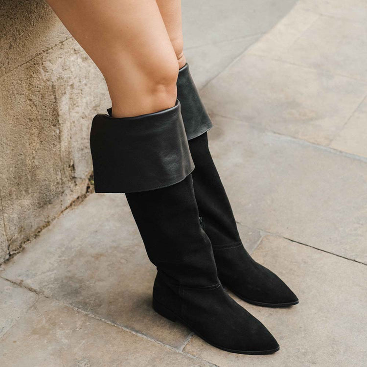 GONZALO BOOT BLACK SUEDE WITH LEATHER FLAP
