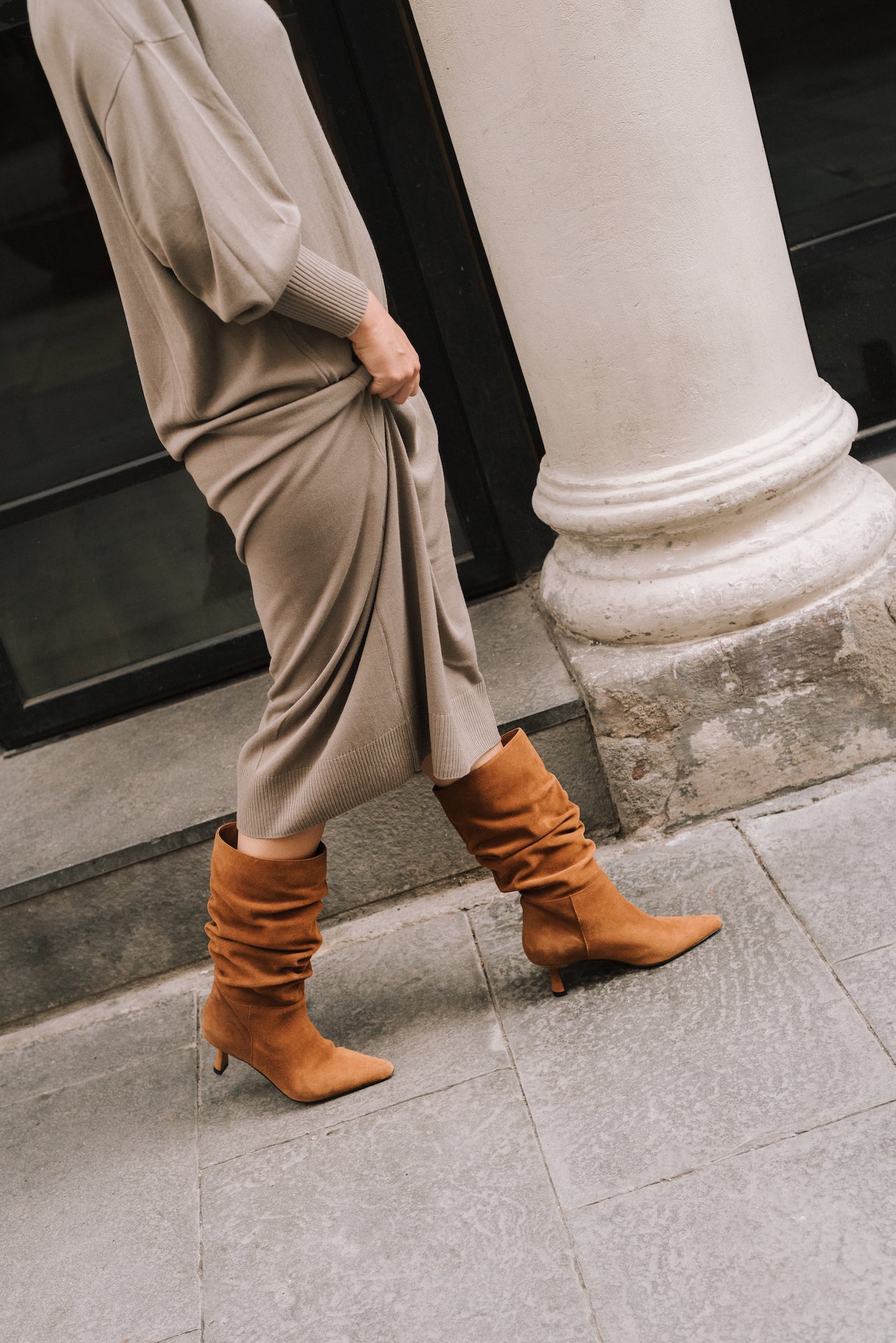 OSCAR BOOTIE  BROWN SUEDE MIDI HEEL 5CM
