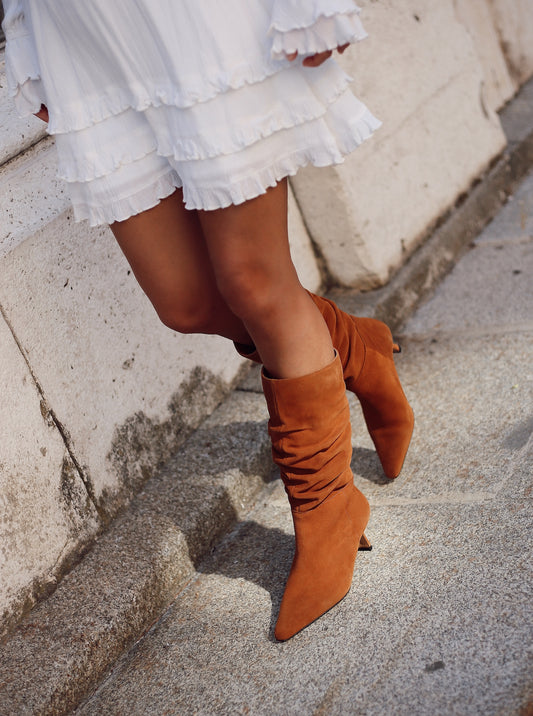 OSCAR BOOTIE  BROWN SUEDE MIDI HEEL 5CM