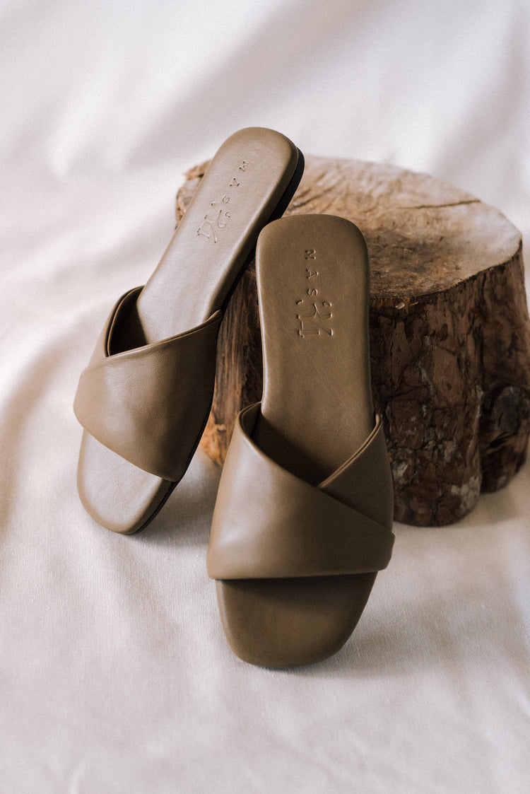 PETRA FLAT SANDALS TAUPE LEATHER